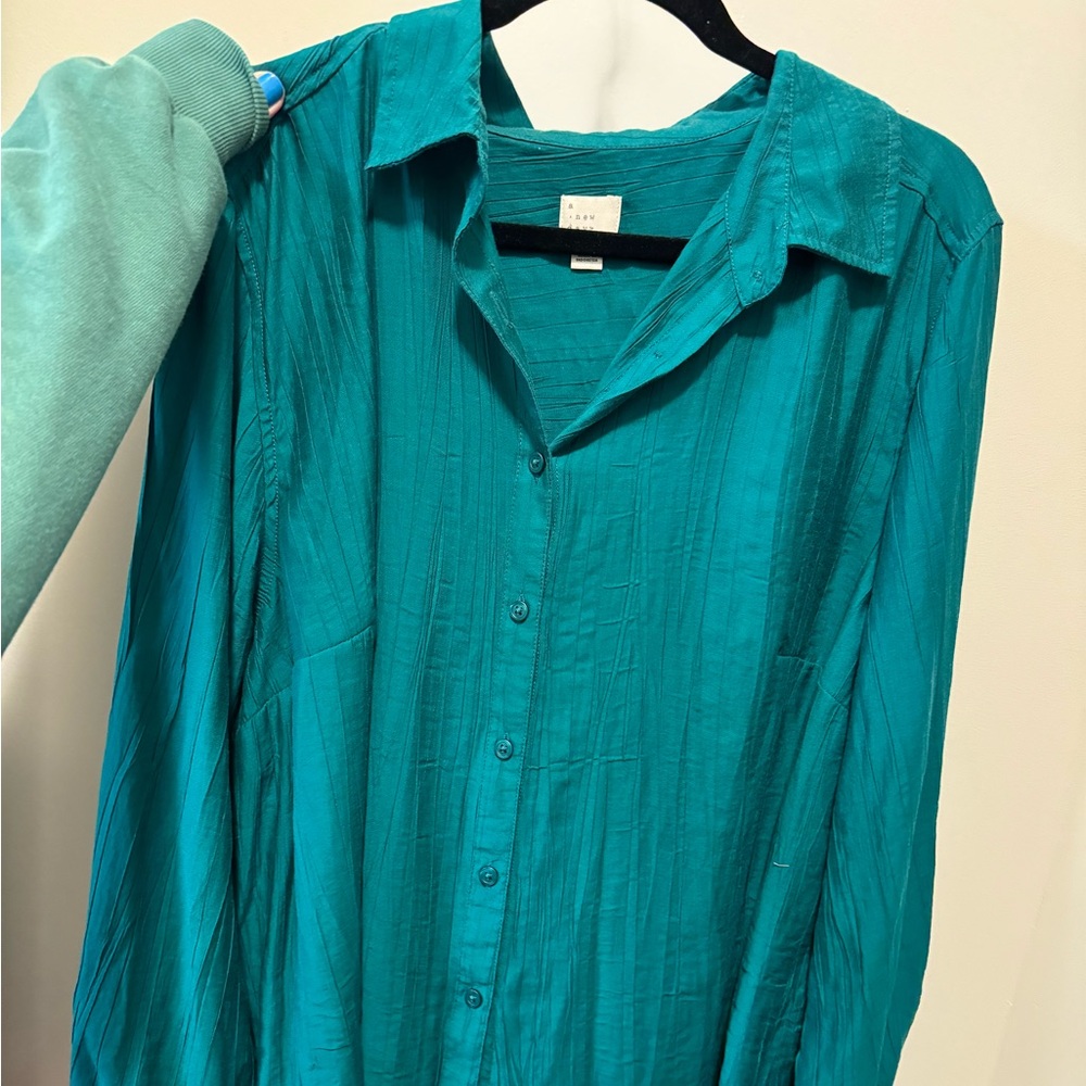 NEVER WORN!